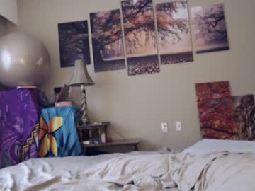 Rea Mole, Hannah Arterton - Hide and Seek aka Amorous (2014)